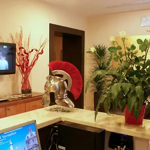  Hotel Versailles Italia